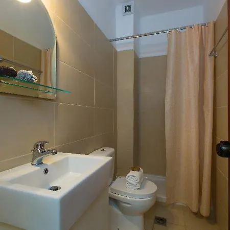Eltina Aparthotel