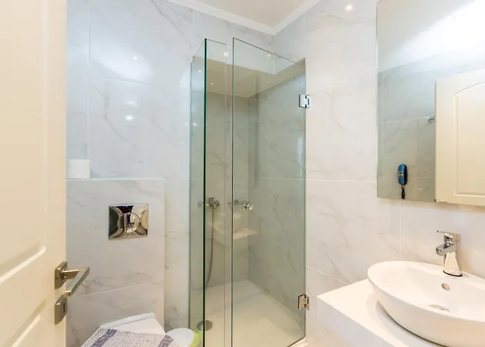 Apartahotel Eltina 4*