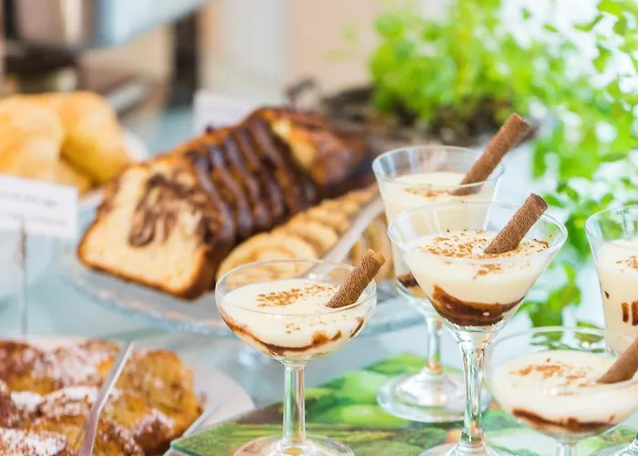 Eltina Apartahotel 4*