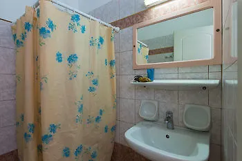 Eltina Lägenhetshotell 4*