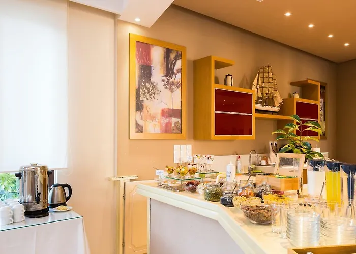 Aparthotel Eltina 4*